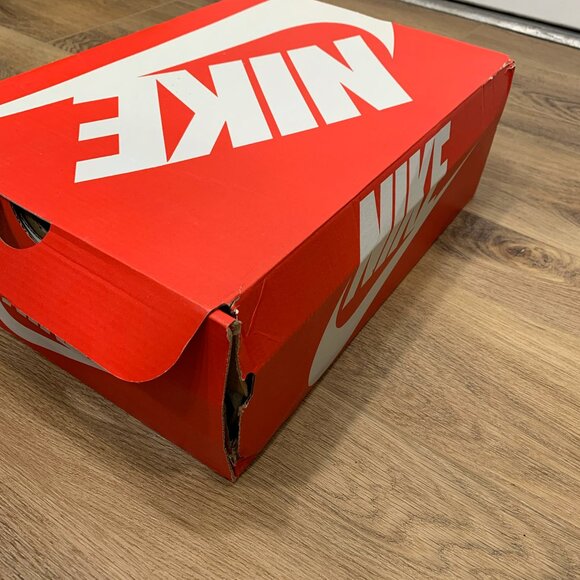 Nike Dunk Low Retro PRM "Medium Olive Hemp" (USED, Size 9.5M) - Picture 7 of 8